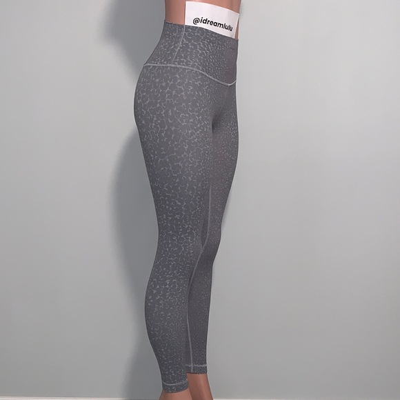 🌿Lululemon Align HR Pant Engineer Print Rare - Picture 2 of 7